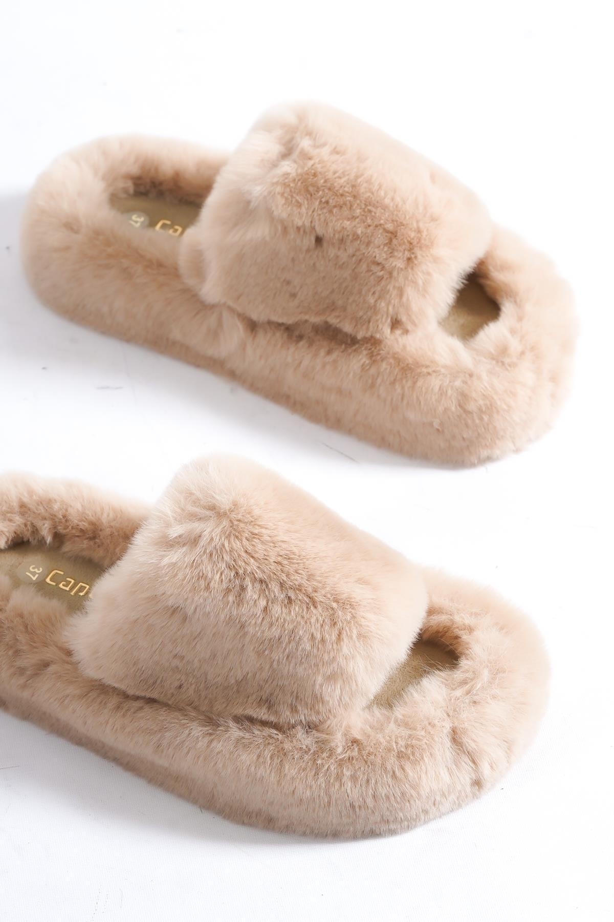 Capone Outfitters Capone Women's Indoor Slippers