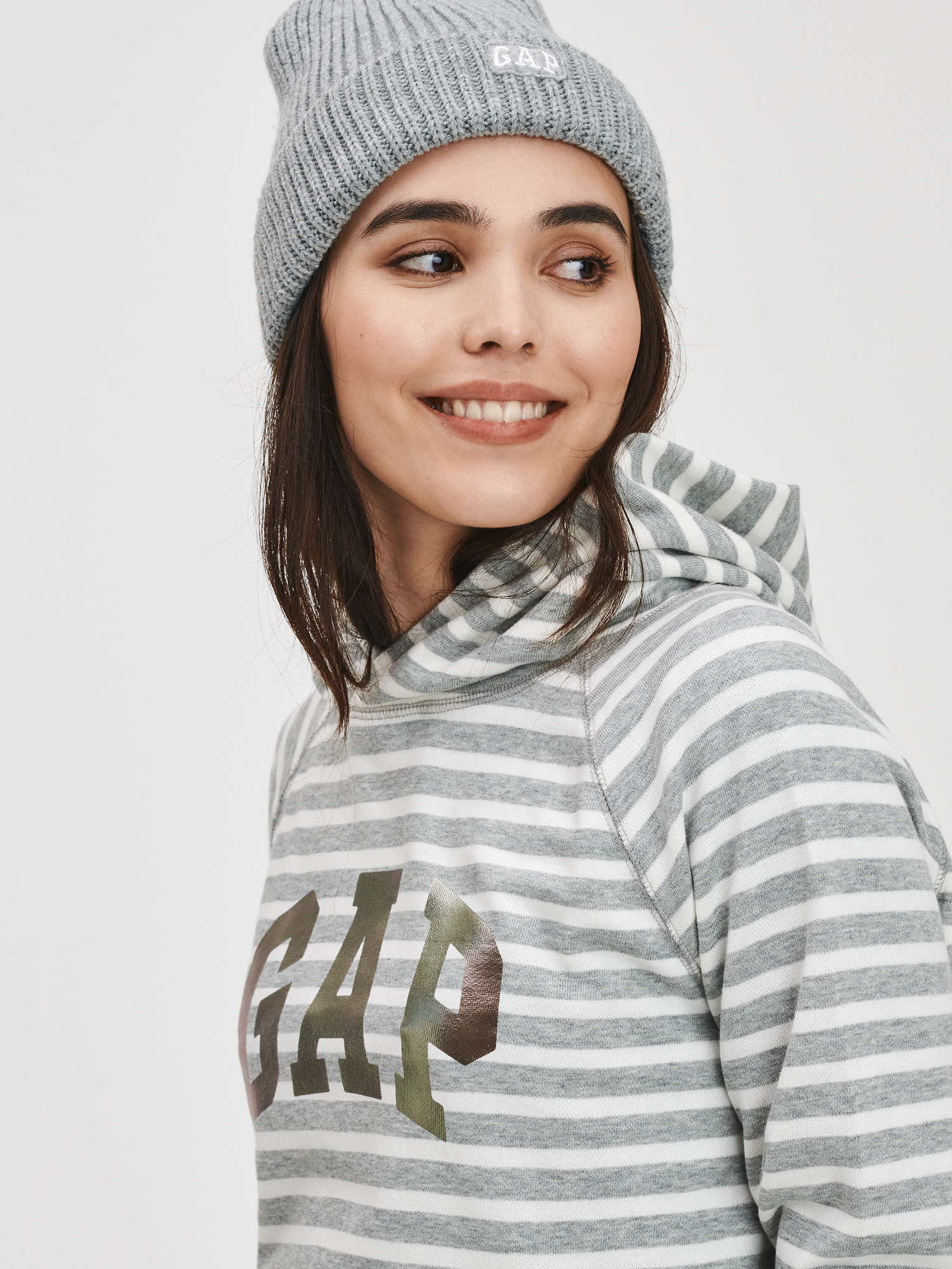 GAP Mikina Logo arch hoodie - Dámské