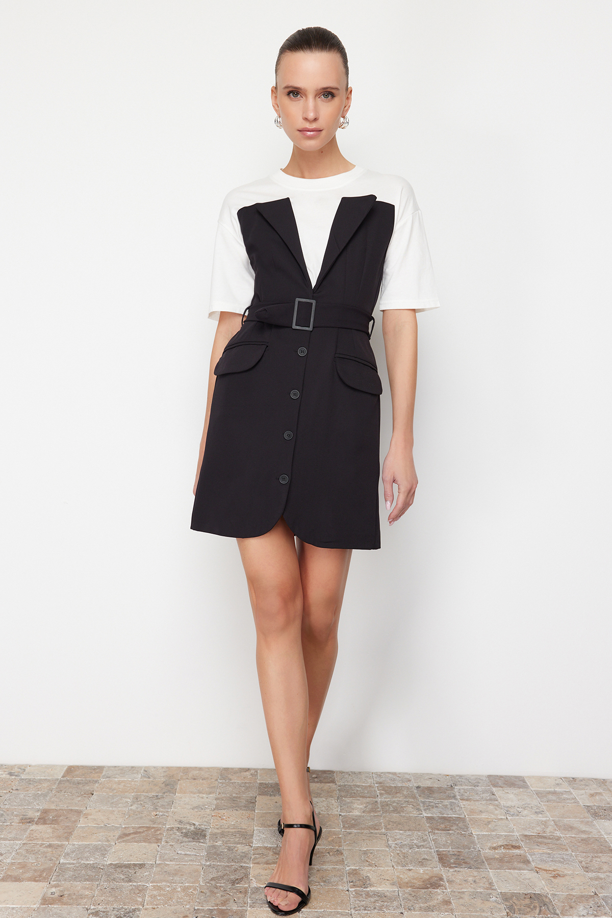 Trendyol Black Plain Bodycone Finike Mini Woven Dress