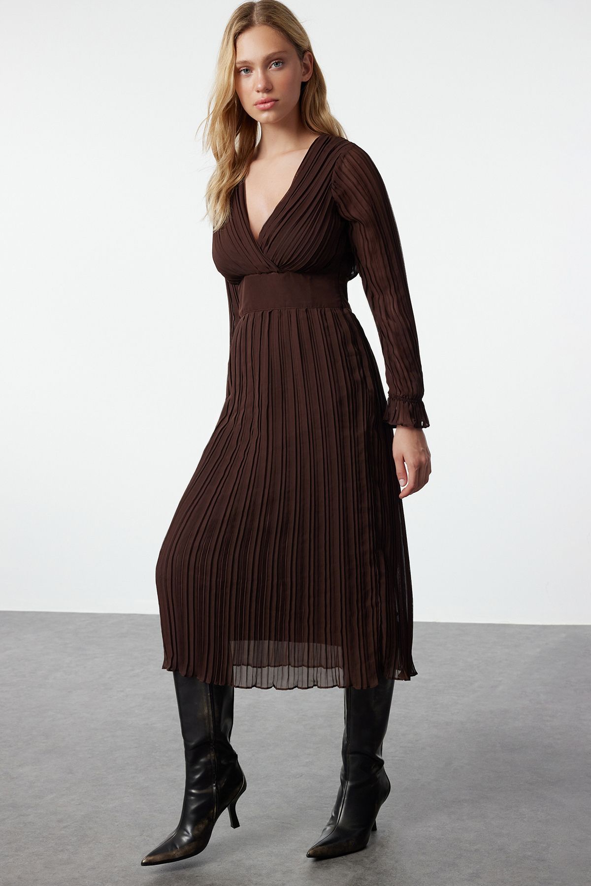 Trendyol Brown Belted Plain Maxi Woven Dress