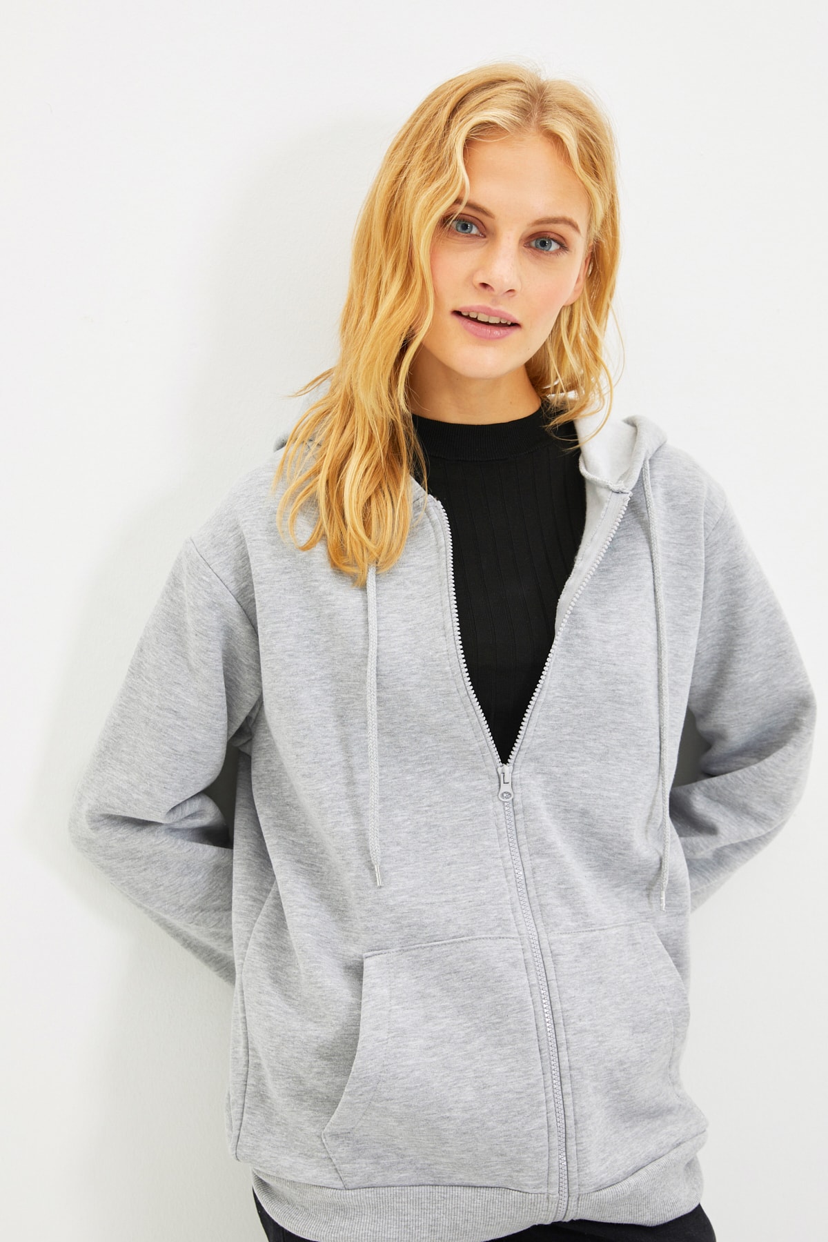 Trendyol Gray Hooded Oversize/Wrap Zipper Thick Fleece Knitted Sweatshirt