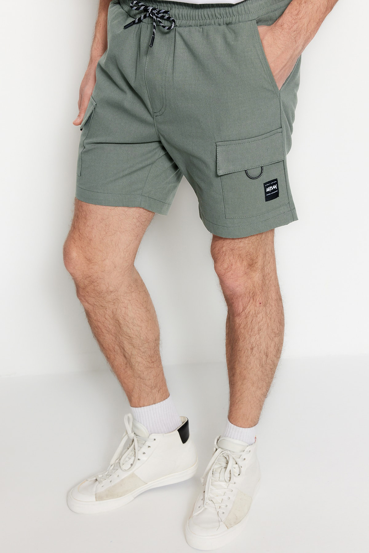 Trendyol Khaki Regular Fit Label Detailed Shorts