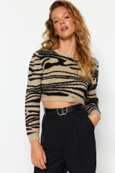 Trendyol Mink Crop Měkký texturovaný pletený svetr